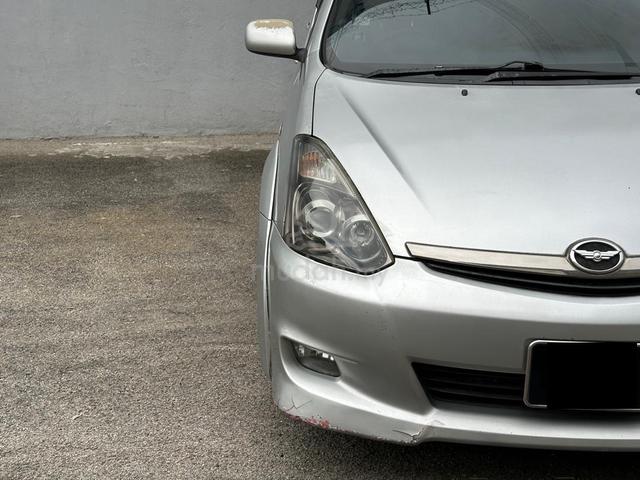 Toyota WISH 2.0 (A) - 4