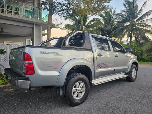 2012 Toyota HILUX 2.5 G (A) - 5