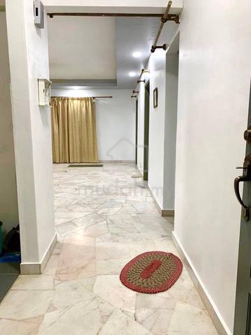 Desa View Towers Apartment 1