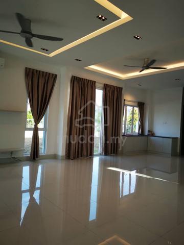 [RENT] VILLA HEIGHTS TAMAN EQUINE PARK Seri kembangan BUNGALOW COENER 1