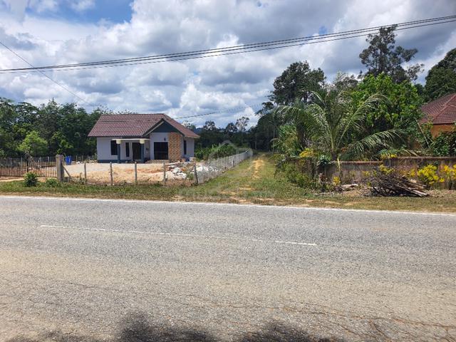 2 lot banglo 726mp dan 733mp di Kg. Tok Bintang Kuala Berang. 1