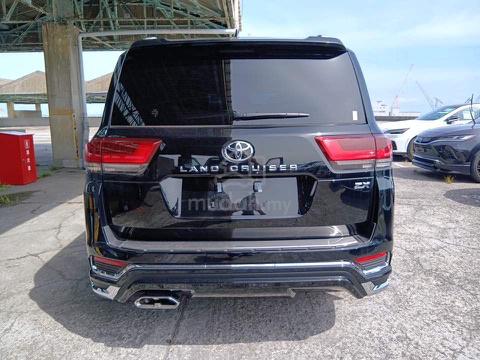 Seat Hitam Leather, 2023 Toyota LANDCRUISER 3.5 ZX - 5