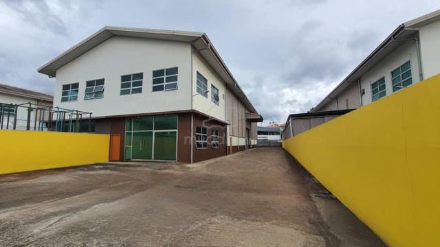 Semi-D Warehouse For Sale @ 88 Commercial Centre Inanam 1