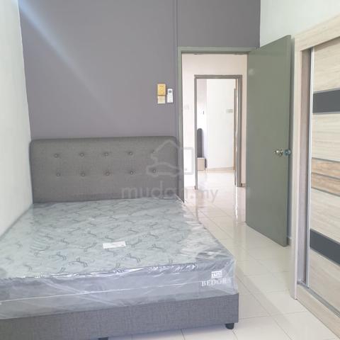 Medium Rooms - Female Chinese Malay Indo Bandar Puteri Klang Sentosa 1