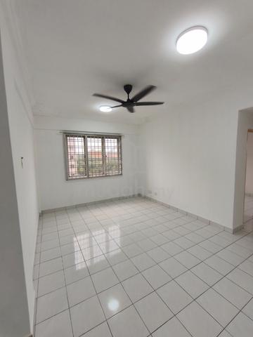 Persiaran Tanjung Apartment 1