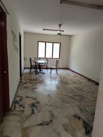 Flat PKNS Seksyen 7 Shah Alam 1