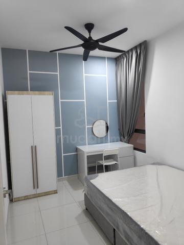 Middle Room (Female Unit ) 1