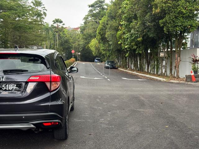 2017 Honda HR-V 1.8 V (A) FULL LOAN /FULL BODYKIT - 1