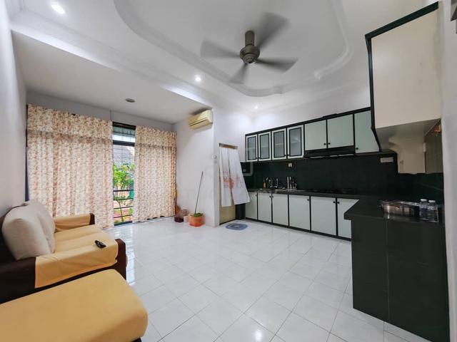 2.5 Storey Terrace House Sungai Ara Well Maintained 1