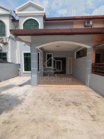 Rumah Sewa 2 Tingkat Kota Warisan Dengkil 1