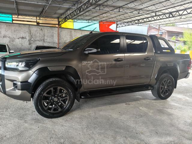 2020 Toyota HILUX 2.8 BLACK EDITION (A) - 5