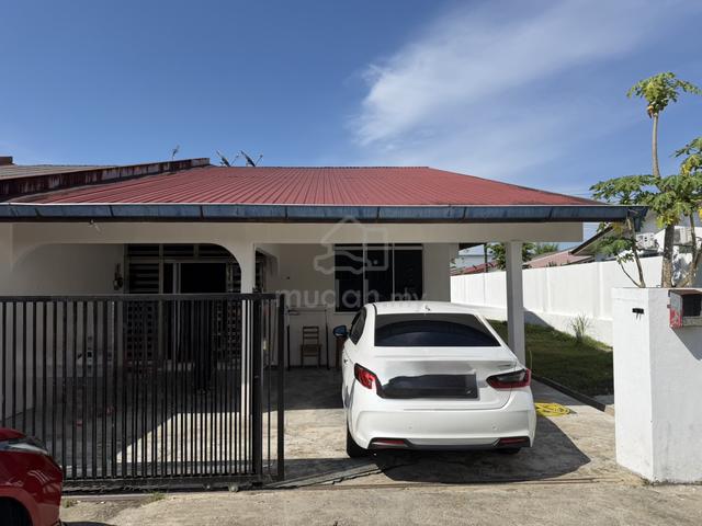 Single Storey Corner for Rent 1