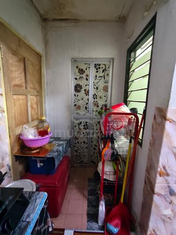 Jalan Intan Taman Cahaya Masai 1