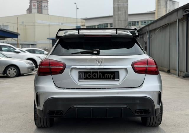 P.SUNROOF 2017 Mercedes Benz GLA45 2.0 AMG 4 MATIC - 4