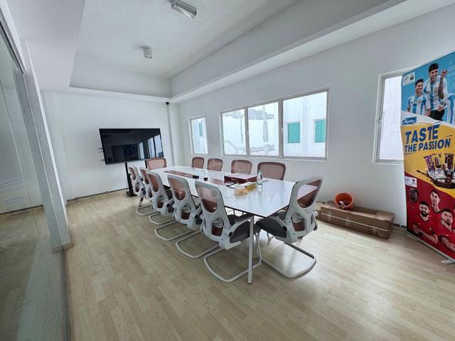 3 storey endlot shop lot for sale in Star Avenue, Subang 2, Shah Alam 1
