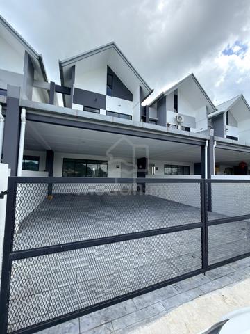 Brand New Double Storey Intermediate @ Stakan Green, Gated & Guarded 1