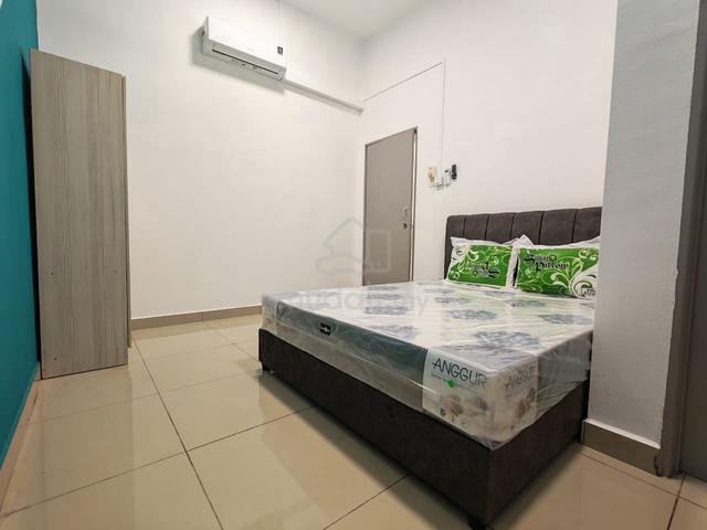 Male room renting at Nusantara Prima @ Gelang Patah 1