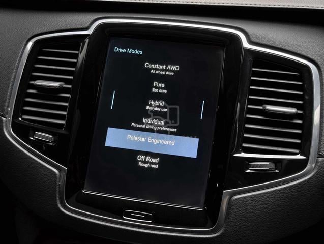 2019 Volvo XC90 T8 Inscription Plus (Polestar/B&W - 5