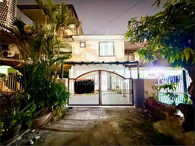 REFURBISHED ✨2.5 Storey PJS 6, Bandar Sunway, Petaling Jaya 1