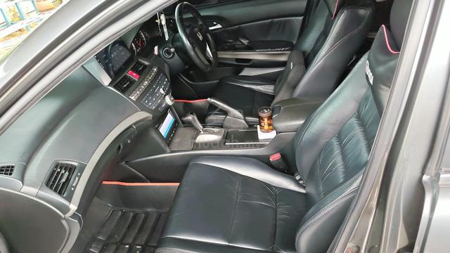 Honda Accord 2.0 - 5