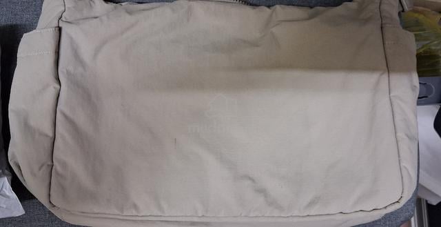 Beg Sling Uniqlo Ori - photo 2 of 5