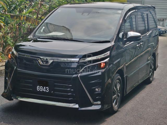 2021/23Toyota VOXY 2.0 ZS KIRAMEKI III (A) - 1