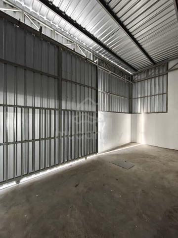 Mount Austin 1 Storey Terrace Factory Intermediate For Rent 1