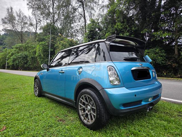 Mini Cooper S R53 (First Generation) - 2