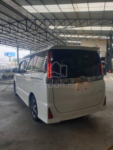 2021 Toyota NOAH 2.0 SI WxB 3 - 2
