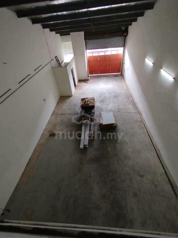 1.5 storey factory , Usj , Subang jaya 1