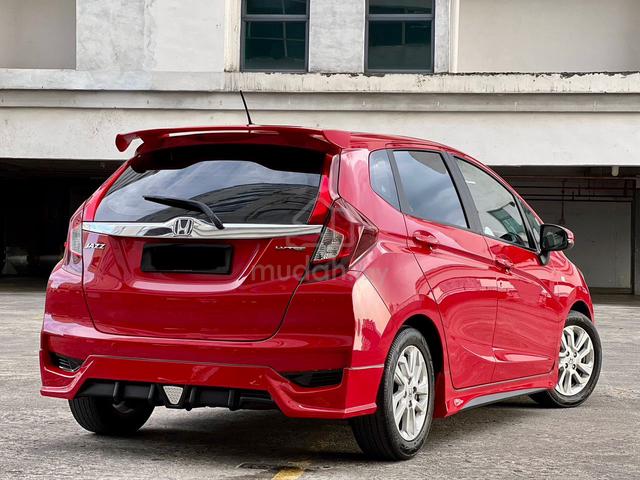 2019 Honda JAZZ 1.5 S FACELIFT F/LonOTR FreWaranty - 4