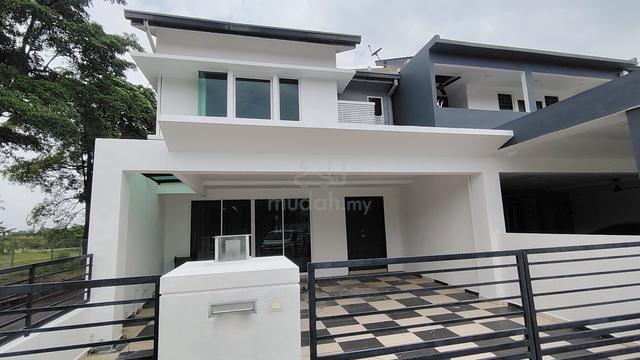 2 storey terrace open facing house for rent Bukit Banyan Azelia SP. 1
