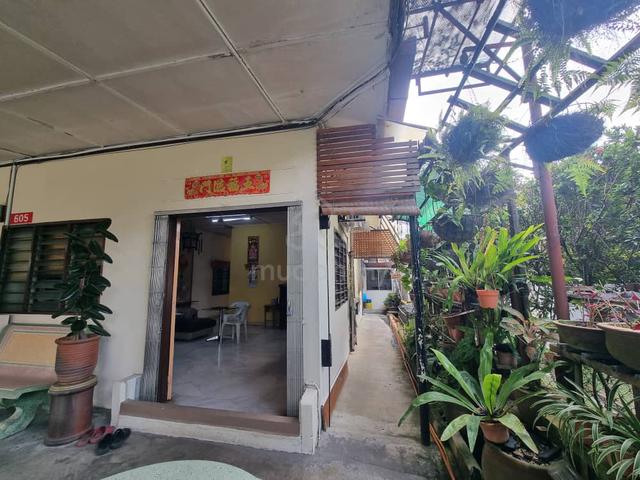 Single stry Bungalow House with Workshop at Kg Laksamana Bt Caves Sel 1