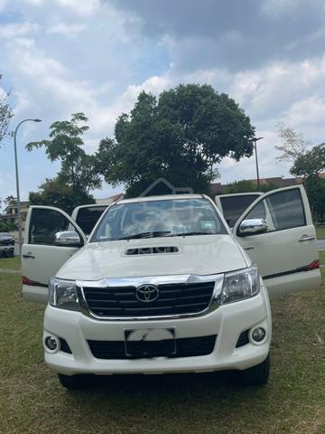 2014 Toyota HILUX 2.5 G VNT (A) - 1