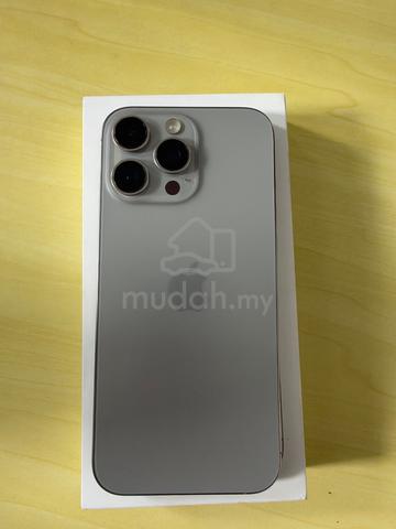 Apple iPhone 16 Pro Max 256 GB - photo 4 of 6
