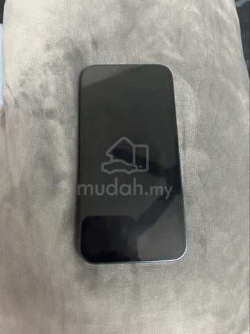iPhone 13 128gb - photo 2 of 6