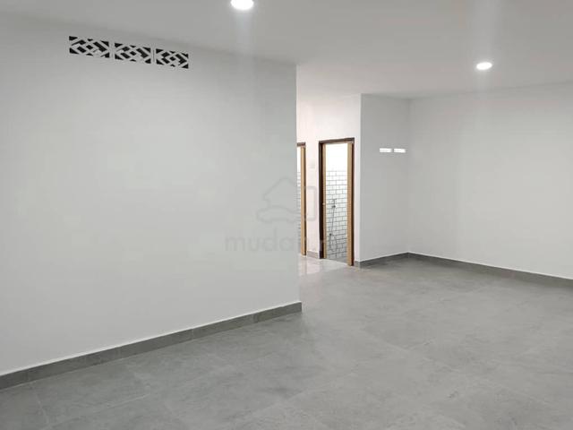 Teres Setingkat Cantik "FULLY Renovated + Extended" 4