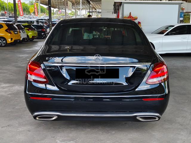 2018 Mercedes Benz E200 2.0 AVANTGARDE (CKD) (A) - 4