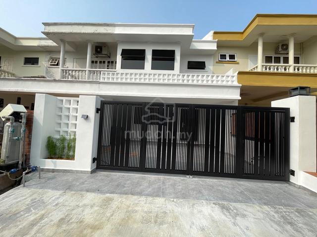 Newly Renovated Double Storey House For Sale | SL7 Sungai Long 1