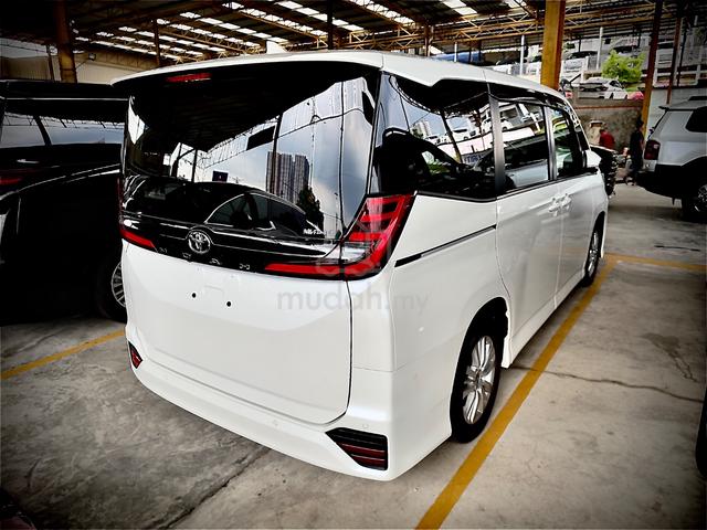 2022 Toyota NOAH 2.0 SG (A) - 4