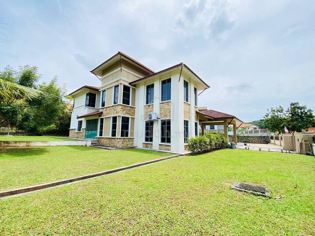 Bungalow House Sungai Merab For Sale Puncak Pinggiran Putra 1
