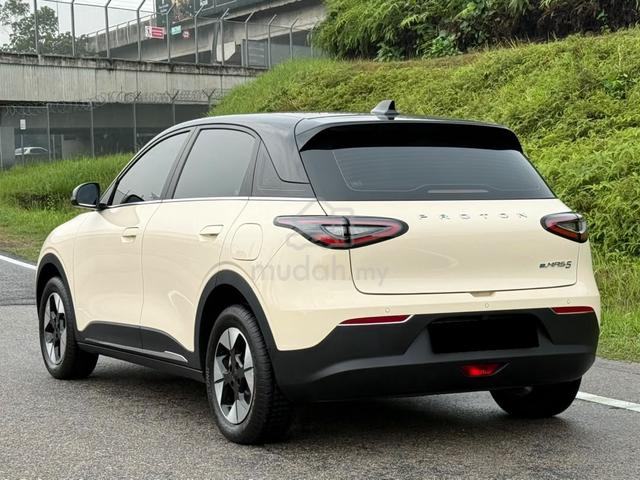 Proton EMAS 5 PREMIUM F/SERVICE WARRANTY TILL 2034 - 2