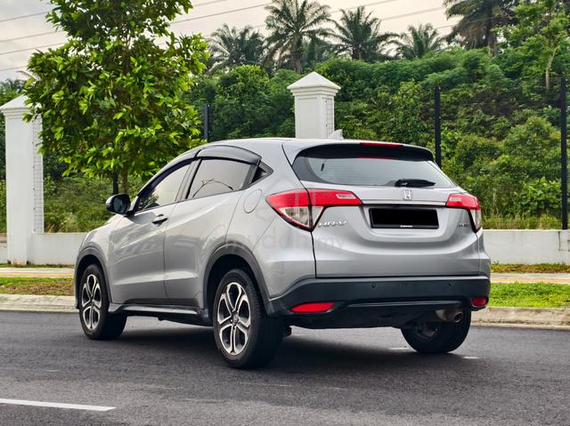 {2020}Honda HR-V 1.8 E AT P/Start Car King SUV F/L - 4