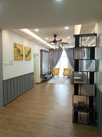 LakeFront Residence 1