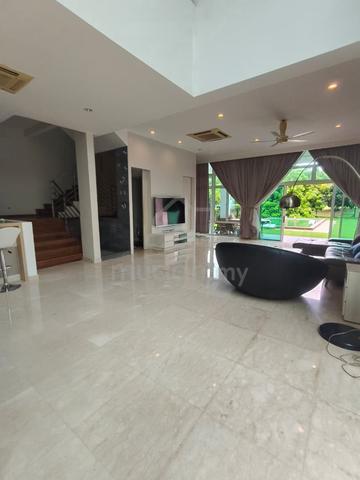 Sutera Harbour D' Banyan Residency 3Storey Semi-D with Pool For Rent 1
