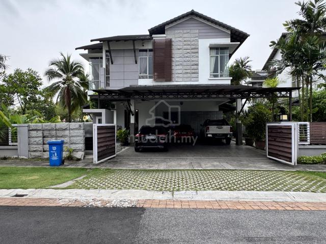 CORNER LOT 2 Storey Bungalow Laman Seri, Seksyen 13, Shah Alam 1