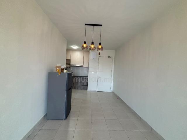 Residensi Max 1