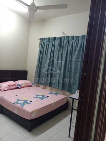 Medium Room Sutramas Apartment 1