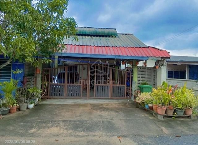 Rumah teres kos rendah 1