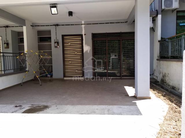 Rumah Teres 2 Tingkat Muzhaffar Heights 1